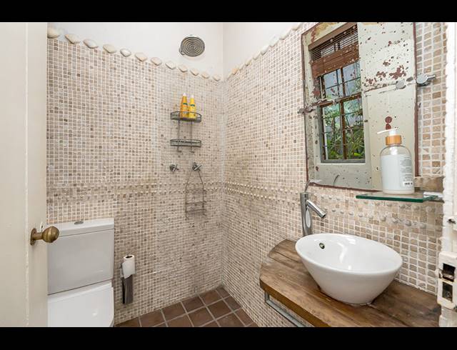 3 BEDROOM FREESTANDING TO LET IN ST JAMES